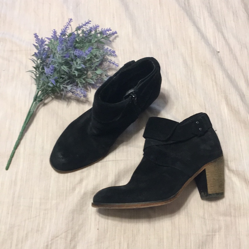 Johnston& Murphy | Black block heel ankle booties
